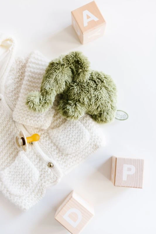 Dimpel Oscar L'éléphant Mini Peluche Vert 20 Cm 2 Dimpel Oscar L'éléphant Mini Peluche Vert 20 Cm – Image 2